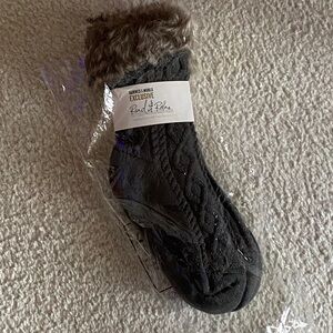 Barnes & Noble exclusive read and relax reading socks with faux Sherpa lining